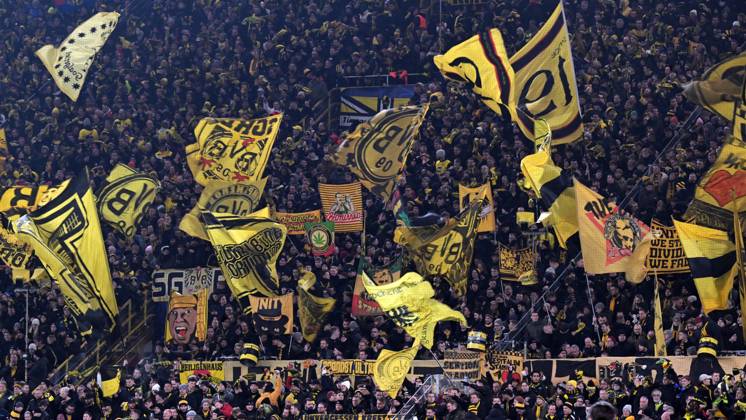 DORTMUND - Borussia Dortmund supporters during the UEFA Champions league match between Borussia Dortmund and FC Barcelona, Barca at the Signal Iduna Park on Dec. 11, 2024 in Dortmund, Germany. ANP Hollandse Hoogte UEFA Champions League 2024 25 League phase 6 2024 25 xVIxANPxSportx xGerritxvanxKeulenxIVx 515703559 originalFilename: 515703559