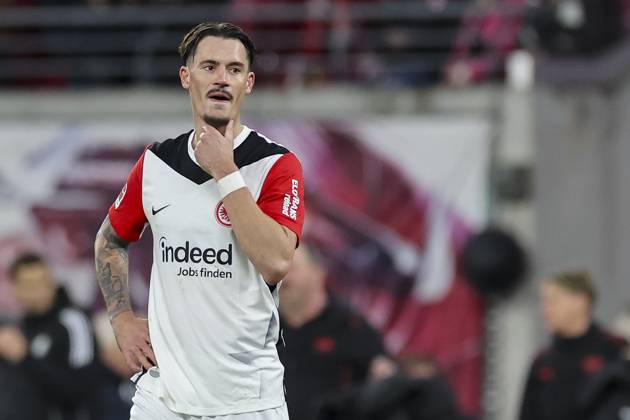 Robin Koch Eintracht Frankfurt looks dejected, Bundesliga, RB Leipzig v Eintracht Frankfurt, Red Bull Arena, December 15, 2024 in Leipzig, Germany Photo by Marco Steinbrenner DeFodi Images Robin Koch Eintracht Frankfurt looks dejected, Bundesliga, RB Leipzig v Eintracht Frankfurt, Red Bull Arena, December 15, 2024 in Leipzig, Germany Photo by Marco Steinbrenner DeFodi Images DFL regulations prohibit any use of photographs as image sequences and or quasi video Defodi 700 leipzig frank 20241215 162 Defodi-700 DFL regulations prohibit any use of photographs as image sequences and or quasi-video.
