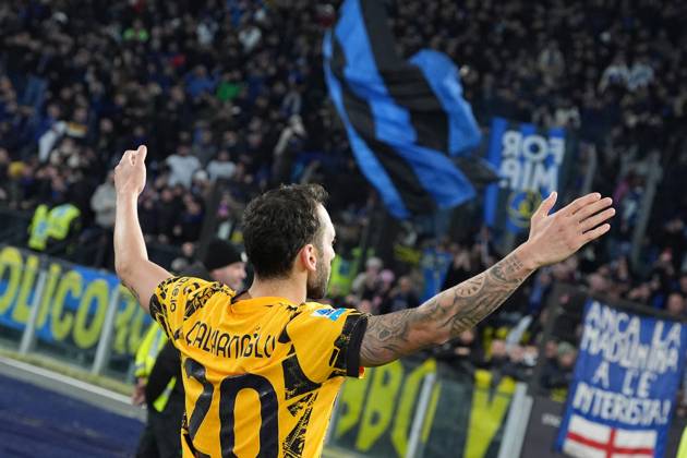 Inter Milan s Hakan Calhanoglu celebrates after scoring 0-1 during the Serie A EniLive soccer match between Lazio and Inter at the Rome s Olympic stadium, Italy - Monday December 16, 2024 - Soccer ( Photo by Alfredo Falcone LaPresse )  Copyright: xAlfredoxFalcone LaPressex