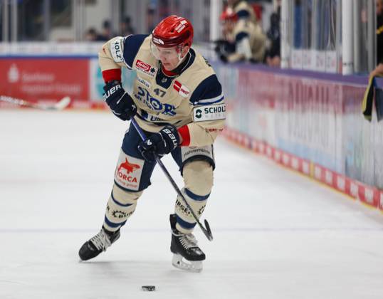 Alexander Karachun Schwenninger Wild Wings, 47 , GER, ERC Ingolstadt vs Schwenninger Wild Wings, Ice Hockey, Penny DEL, Matchday 28, Season 2024 2025, 20 12 2024, GER, ERC Ingolstadt vs Schwenninger Wild Wings, Ice Hockey, Penny DEL, Matchday 28, Season 2024 2025, 20 12 2024 Ingolstadt Copyright: xEibner-Pressefoto JennixMaulx EP_JML