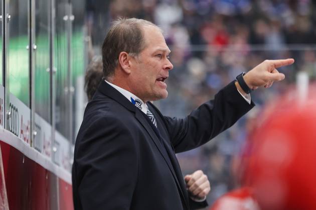 Steve Walker Schwenninger Wild Wings, Head Coach , GER, ERC Ingolstadt vs Schwenninger Wild Wings, Ice Hockey, Penny DEL, Matchday 28, Season 2024 2025, 20 12 2024, GER, ERC Ingolstadt vs Schwenninger Wild Wings, Ice Hockey, Penny DEL, Matchday 28, Season 2024 2025, 20 12 2024 Ingolstadt Copyright: xEibner-Pressefoto JennixMaulx EP_JML