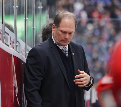 Steve Walker Schwenninger Wild Wings, Head Coach , GER, ERC Ingolstadt vs Schwenninger Wild Wings, Ice Hockey, Penny DEL, Matchday 28, Season 2024 2025, 20 12 2024, GER, ERC Ingolstadt vs Schwenninger Wild Wings, Ice Hockey, Penny DEL, Matchday 28, Season 2024 2025, 20 12 2024 Ingolstadt Copyright: xEibner-Pressefoto JennixMaulx EP_JML
