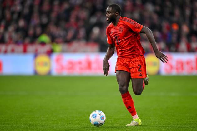 Dayot Upamecano FC Bayern Muenchen in action, on the ball, individual action during the Bundesliga 1 match between FC Bayern München and RB Leipzig, Allianz Arena on December 20, 2024 in Munich, Germany Germany Photo by Harry Langer DeFodi Images Dayot Upamecano FC Bayern Muenchen controls the Ball during the Bundesliga match between FC Bayern München and RB Leipzig at Allianz Arena on December 20, 2024 in Munich, Germany Photo by Harry Langer DeFodi Images DFL regulations prohibit any use of photographs as image sequences and or quasi video Defodi 541 FCBRBL20241220 170 Defodi-541 DFL regulations prohibit any use of photographs as image sequences and or quasi-video.