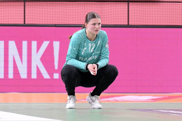 Marie Kristin Weiss TusSies Metzingen, 12 in goal TusSies Metzingen vs HB Ludwigsburg, handball, HBF, 9 league matchday, 2024 2025 season, 27 12 2024 TusSies Metzingen vs HB Ludwigsburg, handball, HBF, 9 league matchday, 2024 2025 season, 27 12 2024 Tuebingen Copyright: xEibner-Pressefotox EP_TBR