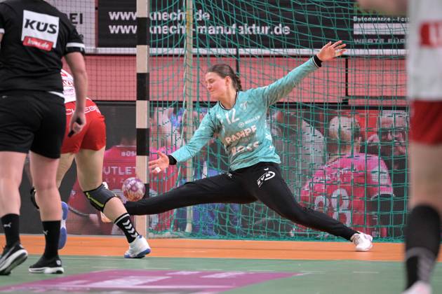 Marie Kristin Weiss (TusSies Metzingen, 12) im Tor TusSies Metzingen vs. HB Ludwigsburg, Handball, HBF, 9.Ligaspieltag, Saison 2024 2025, 27.12.2024 TusSies Metzingen vs. HB Ludwigsburg, Handball, HBF, 9.Ligaspieltag, Saison 2024 2025, 27.12.2024 Tuebingen Copyright: xEibner-Pressefotox EP_TBR