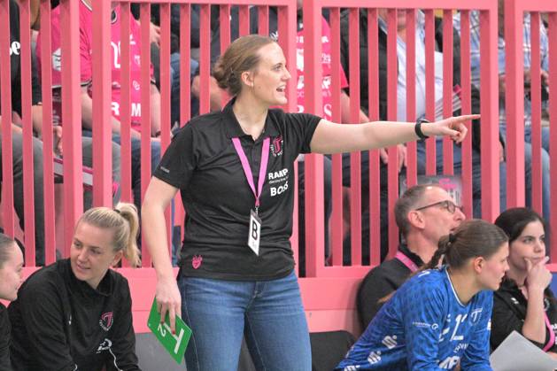 Miriam Hirsch TusSies Metzingen, Coach TusSies Metzingen vs Sport Union Neckarsulm, Handball, HBF, 10 League Matchday, Season 2024 2025, 29 12 2024 TusSies Metzingen vs Sport Union Neckarsulm, Handball, HBF, 10 League Matchday, Season 2024 2025, 29 12 2024 Tuebingen Copyright: xEibner-Pressefotox EP_TBR