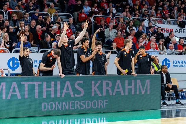 Team, squad, cheers, jubilation, positive emotions, positive emotion, Bamberg Baskets vs ratiopharm Ulm, Basketball, easyCredit BBL, Matchday 3, 02 01 2025 Bamberg Baskets vs ratiopharm Ulm, Basketball, easyCredit BBL, Matchday 3, 02 01 2025 Bamberg Copyright: xEibner-Pressefoto G.xSantemizx EP_EER