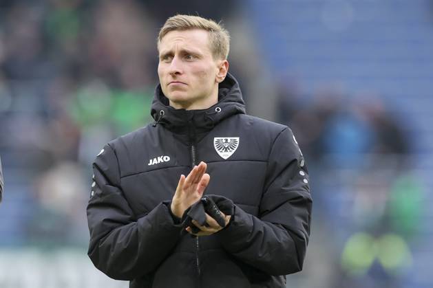 Joshua Mees SC Preussen Muenster cheers, 2 Bundesliga, Hannover 96 vs Preußen Münster, Heinz von Heiden Arena on January 26, 2025 in Hanover, Germany Photo by Marco Steinbrenner DeFodi Images Joshua Mees SC Preussen Muenster cheers, 2 Bundesliga, Hannover 96 vs Preußen Münster, Heinz von Heiden Arena, January 26, 2025 in Hanover, Germany Photo by Marco Steinbrenner DeFodi Images DFB DFL REGULATIONS PROHIBIT ANY USE OF PHOTOGRAPHS AS IMAGE SEQUENCES AND OR QUASI VIDEO Defodi 700 hannover muenster 20250126 104 Defodi-700 DFB DFL REGULATIONS PROHIBIT ANY USE OF PHOTOGRAPHS AS IMAGE SEQUENCES AND OR QUASI-VIDEO.