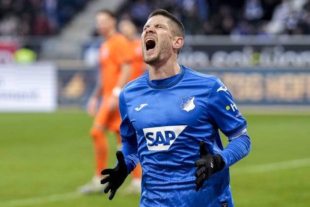 Andrej Kramaric Hoffenheim, 27 , TSG 1899 Hoffenheim player, single image, single photo, action, action, looking disappointed, disappointment, frustration, disappointed, pessimistic, screaming out his frustration, frustrated, screaming, 26 01 2025, Sinsheim Germany , Soccer, Bundesliga, TSG 1899 Hoffenheim SG Eintracht Frankfurt, DFB DFL REGULATIONS PROHIBIT ANY USE OF PHOTOGRAPHS AS IMAGE SEQUENCES AND OR QUASI VIDEO xozx