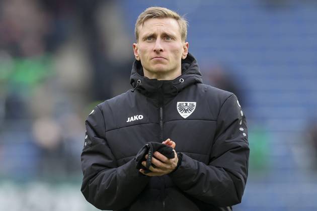Joshua Mees SC Preussen Muenster cheers, 2 Bundesliga, Hannover 96 vs Preußen Münster, Heinz von Heiden Arena on January 26, 2025 in Hanover, Germany Photo by Marco Steinbrenner DeFodi Images Joshua Mees SC Preussen Muenster cheers, 2 Bundesliga, Hannover 96 vs Preußen Münster, Heinz von Heiden Arena, January 26, 2025 in Hanover, Germany Photo by Marco Steinbrenner DeFodi Images DFB DFL REGULATIONS PROHIBIT ANY USE OF PHOTOGRAPHS AS IMAGE SEQUENCES AND OR QUASI VIDEO Defodi 700 hannover muenster 20250126 280 Defodi-700 DFB DFL REGULATIONS PROHIBIT ANY USE OF PHOTOGRAPHS AS IMAGE SEQUENCES AND OR QUASI-VIDEO.
