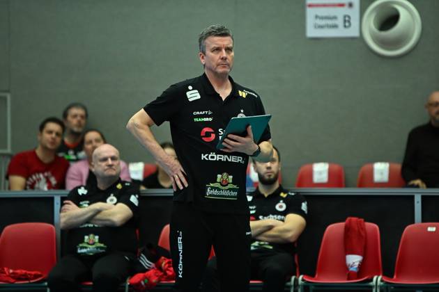 Alexander Waibl Head Coach Dresdner SC Dresdner SC vs Schwarz Weiss Erfurt, 1 Volleyball Bundesliga Women, Season 2024 2025, 01 02 2025 Dresdner SC vs Schwarz Weiss Erfurt, 1 Volleyball Bundesliga Women, Season 2024 2025, 01 02 2025 Dresden Copyright: xEibner-Pressefoto xHoepnerx EP_PHR