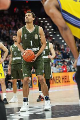 Oscar da Silva FC Bayern Basketball, 01 at free throw, GER, FC Bayern Muenchen vs Alba Berlin, Basketball, easycredit Basketball Bundesliga, BBL, Matchday 19, Season 2024 2025, 02 02 2025, GER, FC Bayern Muenchen vs Alba Berlin, Basketball, easycredit Basketball Bundesliga, BBL, Matchday 19, Season 2024 2025, 02 02 2025 Muenchen Copyright: xEibner-Pressefoto JennixMaulx EP_JML