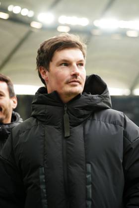 Merlin Polzin (Hamburger SV, Trainer) GER, Hamburger SV vs. Hannover 96, Fussball, 2. Bundesliga, Spieltag 20, Saison 2024 2025, 02.02.2025 DFL REGULATIONS PROHIBIT ANY USE OF PHOTOGRAPHS AS IMAGE SEQUENCES AND OR QUASI-VIDEO GER, Hamburger SV vs. Hannover 96, Fussball, 2. Bundesliga, Spieltag 20, Saison 2024 2025, 02.02.2025 Hamburg Copyright: xEibner-Pressefoto MarcelxvonxFehrnx EP_MFN