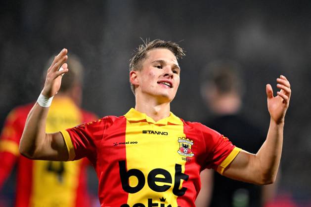 DEVENTER - Mathis Suray of Go Ahead Eagles celebrates the 1-0 during the KNVB Beker match between Go Ahead Eagles and VV Noordwijk (am) at De Adelaarshorst on Feb. 5, 2025 in Deventer, Netherlands. ANP TOTO KNVB CUP Quarter Final 2024 25 xVIxANPxSportx xxANPxIVx 519209840 originalFilename: 519209840