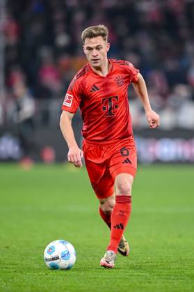 Joshua Kimmich FC Bayern Muenchen in action, on the ball, single action during the Bundesliga 1 match between FC Bayern München and SV Werder Bremen, Allianz Arena on 07 February 2025 in Munich, Germany Photo by Harry Langer DeFodi Images Joshua Kimmich FC Bayern Muenchen controls the Ball during the Bundesliga match between FC Bayern München and SV Werder Bremen at Allianz Arena on February 7, 2025 in Munich, Germany Photo by Harry Langer DeFodi Images DFL regulations prohibit any use of photographs as image sequences and or quasi video Photo by Harry Langer DeFodi Images DFL regulations prohibit any use of photographs as image sequences and or quasi video Defodi 541 FCBSVW20250207 223 Defodi-541 DFL regulations prohibit any use of photographs as image sequences and or quasi-video.