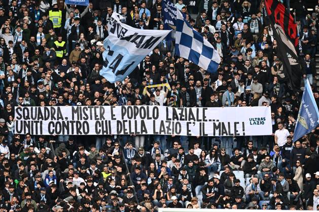As Roma 09 02 2024 - campionato di calcio serie A Lazio-Monza foto Antonello Sammarco Image nella foto: tifosi Lazio