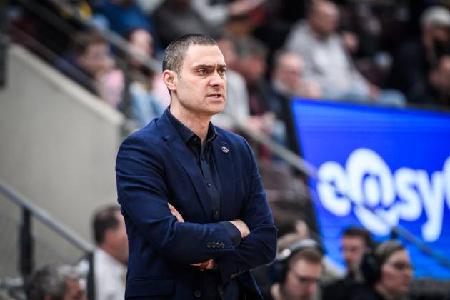 Marko Stankovic Telekom Baskets Bonn, Head Coach critical view GER, MHP Riesen Ludwigsburg Telekom Baskets Bonn, easycredit BBL, Basketball, Bundesliga, 21 Matchday, Season 2024 2025, 11 02 2025 GER, MHP Riesen Ludwigsburg Telekom Baskets Bonn, easycredit BBL, Basketball, Bundesliga, 21 Matchday, Season 2024 2025, 11 02 2025 Ludwigsburg Copyright: xSandyxDinkelackerx EP_SDR