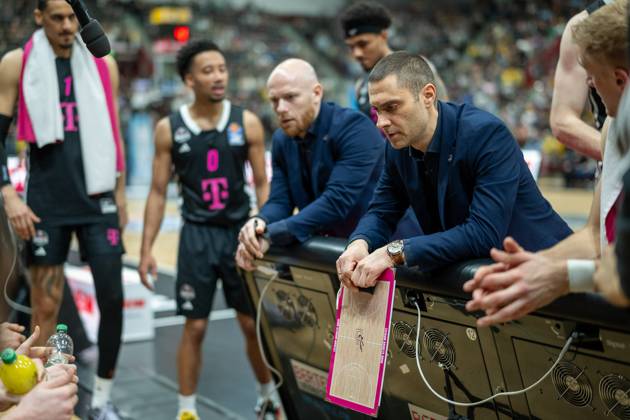 Marko Stankovic Telekom Baskets Bonn, Head Coach , GER, MHP Riesen Ludwigsburg vs Telekom Baskets Bonn, easycredit BBL, Basketball, Bundesliga, Matchday 21, Season 2024 2025, 11 02 2025, GER, MHP Riesen Ludwigsburg vs Telekom Baskets Bonn, easycredit BBL, Basketball, Bundesliga, Matchday 21, Season 2024 2025, 11 02 2025 Ludwigsburg Copyright: xEibner-Pressefoto SaschaxWaltherx EP_EER