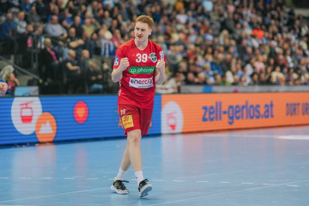 Lukas Stutzke TSV Hannover Burgdorf, 39 cheers, TVB Stuttgart vs TSV Hannover Burgdorf, Handball, 1 Bundesliga, Matchday 19, Season 2024 2025, 13 02 2025, TVB Stuttgart vs TSV Hannover Burgdorf, Handball, 1 Bundesliga, Matchday 19, Season 2024 2025, 13 02 2025 Stuttgart Copyright: xEibner-Pressefoto LarsxNeumannx EP_LNN
