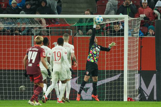 Goalkeeper action by Finn Dahmen 1 FC Augsburg , FC Augsburg vs RB Leipzig, Soccer, 1 Bundesliga, 22 Matchday, 14 02 2025 DFB regulations prohibit any use of photographs as image sequences and or quasi video Augsburg Bayern Germany Copyright: xkolbert-press MartinxAgüerax