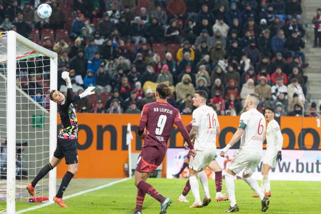 Goalkeeper Finn Dahmen FC Augsburg in action, FC Augsburg vs RB Leibzig, Soccer, 1 Bundesliga, 22 Matchday, 14 02 2025 DFB regulations prohibit any use of photographs as image sequences and or quasi video Augsburg Bayern Germany Copyright: xkolbert-press PeterxFastlx