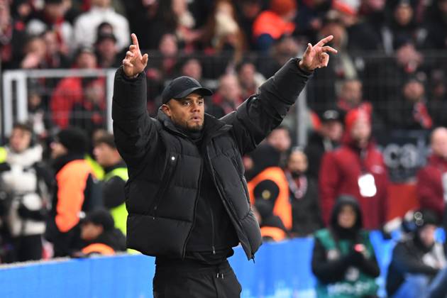 Coach Vincent Kompany FC Bayern Muenchen gestures GER, Bayer 04 Leverkusen vs FC Bayern Muenchen, Football, Bundesliga, Matchday 22, Season 2024 2025, 15 02 2025 DFL REGULATES PROHIBIT ANY USE OF PHOTOGRAPHS AS IMAGE SEQUENCES AND OR QUASI VIDEO GER, Bayer 04 Leverkusen vs FC Bayern Muenchen, Football, Bundesliga, Matchday 22, Season 2024 2025, 15 02 2025 Leverkusen Copyright: xEibner-Pressefoto ThomasxThienelx EP_TTL