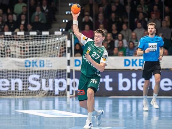 Oskar Sunnefeldt Frisch Auf Goeppingen, 27 throws into the empty goal, Frisch Auf Goeppingen vs ThSV Eisenach, Handball, 1 Bundesliga, Men, Season 2024 2025, 17 02 2025, Frisch Auf Goeppingen vs ThSV Eisenach, Handball, 1 Bundesliga, Men, Season 2024 2025, 17 02 2025 Goeppingen Copyright: xMichaelxSchmidt Eibner-Pressefotx EP_MST