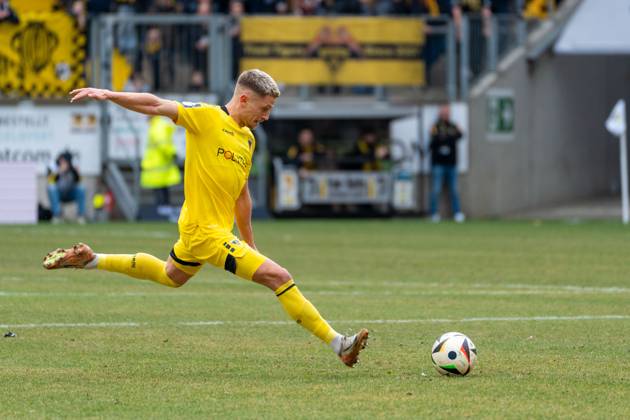 Lukas Scepanik Alemannia Aachen, 08 TSV Alemannia Aachen vs Borussia Dortmund II, Football, 3 Liga, 25 Matchday, Season 2024 2025, 22 02 2025 TSV Alemannia Aachen vs Borussia Dortmund II, Football, 3 Liga, 25 Matchday, Season 2024 2025, 22 02 2025 Aachen Copyright: xEibner-Pressefoto JustinxDerondex EP_JDU