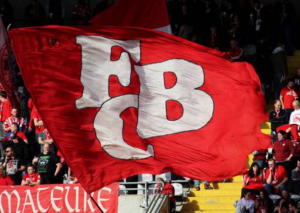 Football, Men, Regionalliga Bayern, Season 2024 2025, FC Bayern München Amateure 1 FC Schweinfurt 05, Grünwalder Stadion Here a flag with the imprint FCB, FC Bayern München, symbolic image