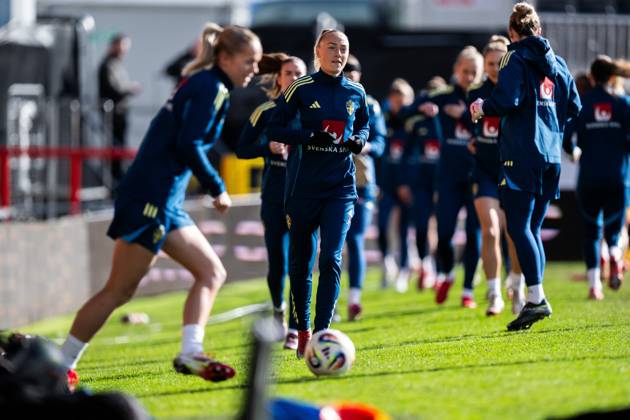 250224 Hanna Bennison of the Swedish women s national football team at a training session on February 24, 2025 in Wrexham Photo Mathias Bergeld BILDBYRAN code MB MB1090 fotboll football soccer fotball nations league uefa womens nations league träning practice training sverige sweden dam bbeng  Copyright: MATHIASxBERGELD BB250224MB043