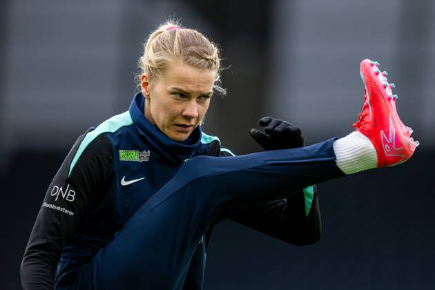 250224 Ada Hegerberg of the Norwegian women s national football team during a training session on February 24, 2025 in Stavanger Photo Vegard Grott BILDBYRAN kod VG VG0717 bbeng fotboll football soccer fotball norge norway women dam nations league träning practice training trening  Copyright: VEGARDxGRoTT BB250224VG007