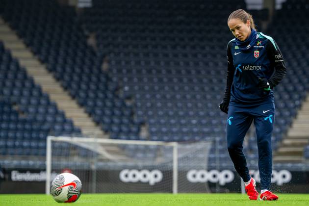 250224 Guro Reiten of the Norwegian women s national football team during a training session on February 24, 2025 in Stavanger Photo Vegard Grott BILDBYRAN kod VG VG0717 bbeng fotboll football soccer fotball norge norway women dam nations league träning practice training trening Copyright: VEGARDxGRoTT BB250224VG047