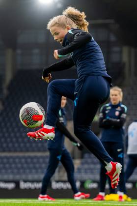 250224 Justine Kielland of the Norwegian women s national football team during a training session on February 24, 2025 in Stavanger Photo Vegard Grott BILDBYRAN kod VG VG0717 bbeng fotboll football soccer fotball norge norway women dam nations league träning practice training trening  Copyright: VEGARDxGRoTT BB250224VG068