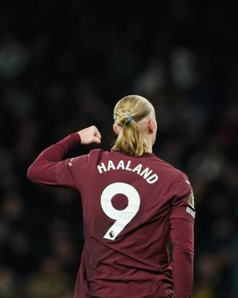 Erling Haland of Manchester City scores during the Premier League match between Tottenham Hotspur and Manchester City at Tottenham Hotspur Stadium, White Hart Lane, England on 26 February 2025. Copyright: xCharliexCarterx PMI-6737-0105