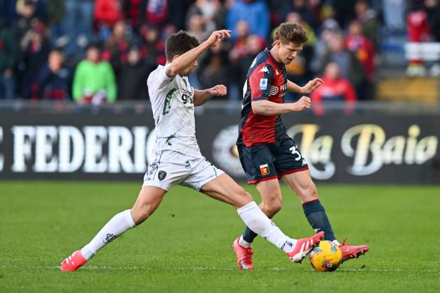 GenoaÕs Morten Frendrup fights for the ball during the Serie A soccer match between Genoa and Empoli at the Luigi Ferraris Stadium in Genoa, Italy - Sunday, March 02, 2025. - Soccer . Copyright: xTanoxPecoraro LaPressex