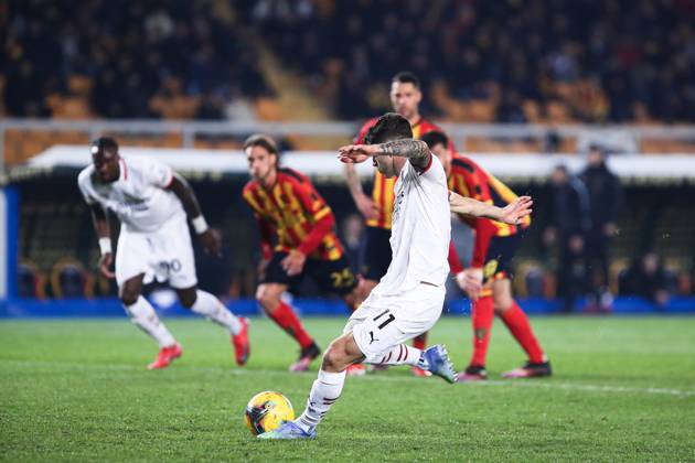 Christian Pulisic of AC Milan scores the goal of 2-2 with a penalty in the match between US Lecce and AC Milan at Ettore Giardiniero - Via del Mare stadium in Lecce (Italy), Mar 8th, 2025. massimilianoxcarnabuci