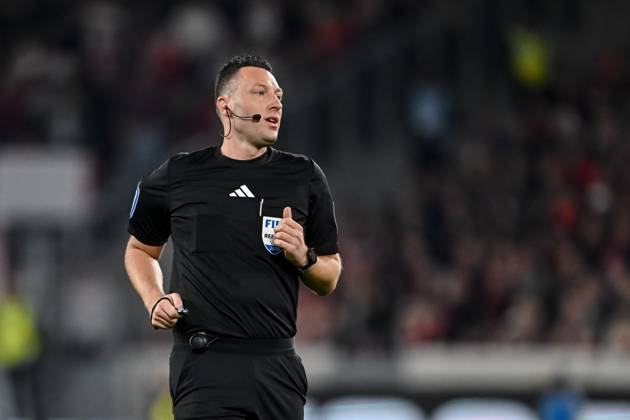 Referee Sven Jablonski Looks on during the Bundesliga match between SC Freiburg and RB Leipzig, Europa Park Stadium on March 08, 2025 in Freiburg, Germany Photo by Harry Langer DeFodi Images Referee Sven Jablonski Looks on during the Bundesliga match between SC Freiburg and RB Leipzig at Europa Park Stadium on March 8, 2025 in Freiburg, Germany Photo by Harry Langer DeFodi Images DFL regulations prohibit any use of photographs as image sequences and or quasi video Photo by Harry Langer DeFodi Images DFL regulations prohibit any use of photographs as image sequences and or quasi video
