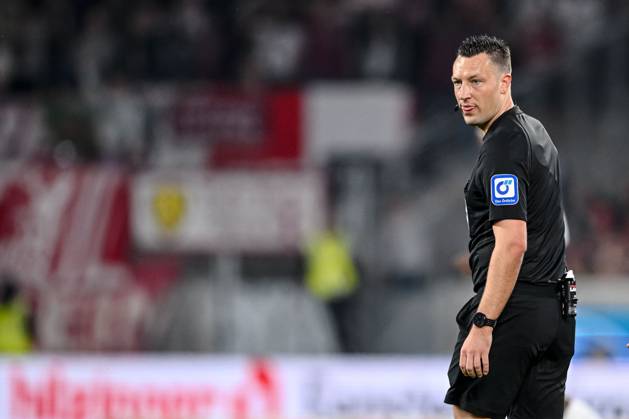 Referee Sven Jablonski Looks on during the Bundesliga match between SC Freiburg and RB Leipzig, Europa Park Stadium on March 08, 2025 in Freiburg, Germany Photo by Harry Langer DeFodi Images Referee Sven Jablonski Looks on during the Bundesliga match between SC Freiburg and RB Leipzig at Europa Park Stadium on March 8, 2025 in Freiburg, Germany Photo by Harry Langer DeFodi Images DFL regulations prohibit any use of photographs as image sequences and or quasi video Photo by Harry Langer DeFodi Images DFL regulations prohibit any use of photographs as image sequences and or quasi video