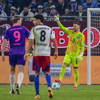 Heuer Fernandes Daniel HSV on the ball Germany , Hamburg , Volksparkstadion , Football , 2 Bundesliga , Hamburger SV Fortuna Düsseldorf