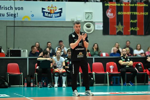 Alexander Waibl Head Coach Dresdner SC Dresdner SC vs Ladies in Black Aachen, 1 Volleyball Bundesliga Women, Season 2024 2025, 08 03 2025 Dresdner SC vs Ladies in Black Aachen, 1 Volleyball Bundesliga Women, Season 2024 2025, 08 03 2025 Dresden Copyright: xEibner-Pressefoto xHoepnerx EP_PHR