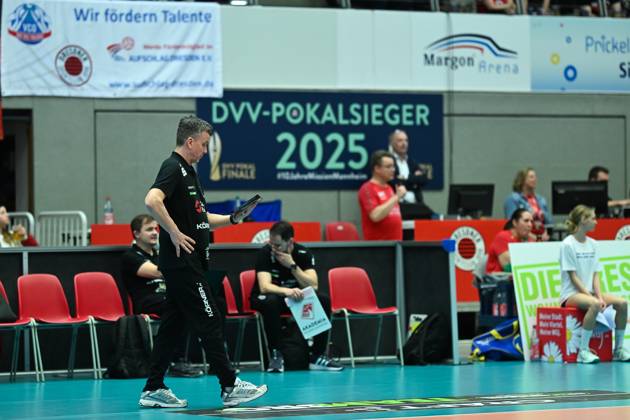 Alexander Waibl Head Coach Dresdner SC Dresdner SC vs Ladies in Black Aachen, 1 Volleyball Bundesliga Women, Season 2024 2025, 08 03 2025 Dresdner SC vs Ladies in Black Aachen, 1 Volleyball Bundesliga Women, Season 2024 2025, 08 03 2025 Dresden Copyright: xEibner-Pressefoto xHoepnerx EP_PHR