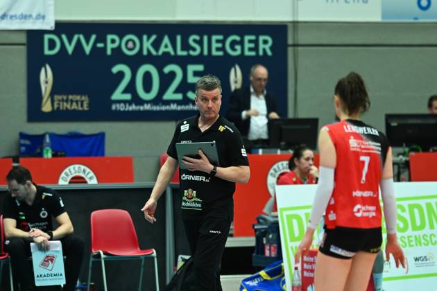 Alexander Waibl Head Coach Dresdner SC Dresdner SC vs Ladies in Black Aachen, 1 Volleyball Bundesliga Women, Season 2024 2025, 08 03 2025 Dresdner SC vs Ladies in Black Aachen, 1 Volleyball Bundesliga Women, Season 2024 2025, 08 03 2025 Dresden Copyright: xEibner-Pressefoto xHoepnerx EP_PHR