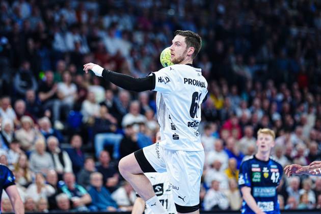 Throw Goal Hendrik Pekeler THW Kiel, 61 GER, THW Kiel vs Rhein Neckar Loewen, Handball, Bundesliga, Matchday, 22, Season 2024 2025, 09 03 2025 GER, THW Kiel vs Rhein Neckar Loewen, Handball, Bundesliga, Matchday, 22, Season 2024 2025, 09 03 2025 Kiel Copyright: xEibner-Pressefoto MarcelxvonxFehrnx EP_MFN
