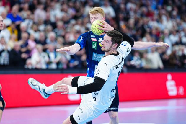 Throw Goal Hendrik Pekeler THW Kiel, 61 GER, THW Kiel vs Rhein Neckar Loewen, Handball, Bundesliga, Matchday, 22, Season 2024 2025, 09 03 2025 GER, THW Kiel vs Rhein Neckar Loewen, Handball, Bundesliga, Matchday, 22, Season 2024 2025, 09 03 2025 Kiel Copyright: xEibner-Pressefoto MarcelxvonxFehrnx EP_MFN