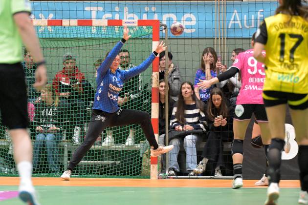 Marie Kristin Weiss TusSies Metzingen, 12 in goal TusSies Metzingen vs BVB Borussia Dortmund Handball, Handball, HBF, 19 League matchday, 2024 2025 season, 15 03 2025 TusSies Metzingen vs BVB Borussia Dortmund Handball, Handball, HBF, 19 League matchday, 2024 2025 season, 15 03 2025 Metzingen Copyright: xEibner-Pressefoto TobiasxBaurx EP_TBR