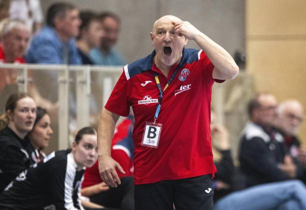 HANDBALL WOMEN 1 BUNDESLIGA 19 SPIELTAG THC HB LUDWIGSBURG FOR EDITORIAL PURPOSES ONLY p 15 03 2025 Bad Langensalza Handball Women 1 Bundesliga Women Season 2024 2025 Salzhalle 19 Spieltag Thüringer HC HB Ludwigsburg im Foto Trainer Herbert Mueller Thüringer HC jubelt Deutschland Thueringen Bad Langensalza Copyright SaschaxFromm Copyright: SaschaxFromm doc7zs3p91i8pu11jmipjws ,EDITORIAL USE ONLY Copyright: SaschaxFromm