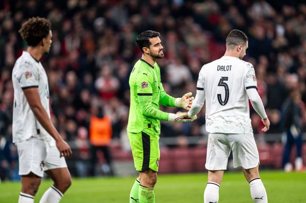 Denmark v Portugal, UEFA Nations League, Copenhagen, Denmark Copenhagen, Denmark. 20th, March 2025. Goalkeeper Diogo Costa (1) and Diogo Dalot (5) of Portugal seen during the UEFA Nations League play-off match between Denmark and Portugal at Parken in Copenhagen. Denmark, Copenhagen Copyright: xGonzalesxPhoto FrederikkexJensenx