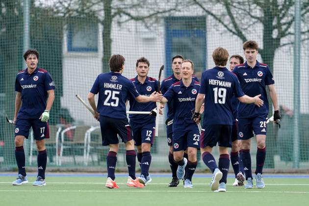 Players of Mannheimer HC MHC , celebrate the goal, celebrate the goal, goal, celebration, cheers about the goal, rejoicing, joy, rejoices, optimistic, positive, game scene, highlight, action, 23 03 2025, Mannheim Germany , Hockey, 1 Bundesliga, Men, Mannheimer HC Der Club an der Alster xozx