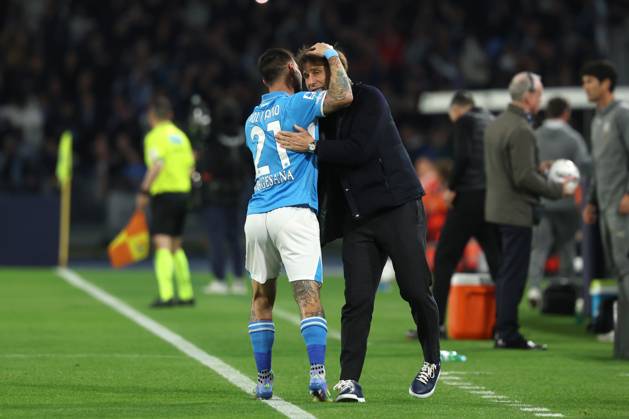 Napoli™s Matteo Politano celebrates after scoring 1-0 during the Serie A soccer match between Napoli and Milan at the Diego Armando Maradona Stadium in Naples, southern italy - Sunday , March 30 , 2025. - Soccer . Copyright: xAlessandroxGarofalo LaPressex