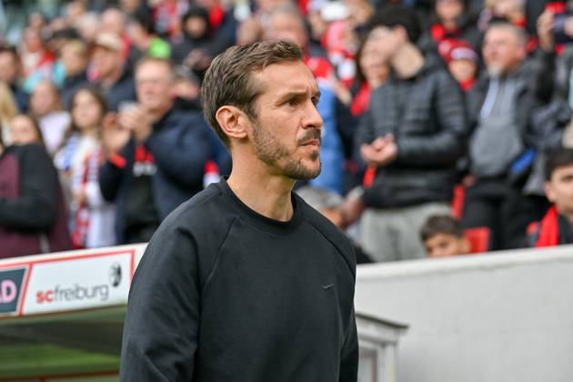 Julian Schuster SC Freiburg, Coach with neutral emotion Mimic GER, SC Freiburg 1 FC Union Berlin, Football, Bundesliga, Matchday 27, Season 2024 2025, 30 03 2025 DFL DFB REGULATIONS PROHIBIT ANY USE OF PHOTOGRAPHS AS IMAGE SEQUENCES AND OR QUASI VIDEO GER, SC Freiburg 1 FC Union Berlin, Football, Bundesliga, Matchday 27, Season 2024 2025, 30 03 2025 Freiburg Copyright: xEibner-Pressefoto ThomasxHessx EP_THS